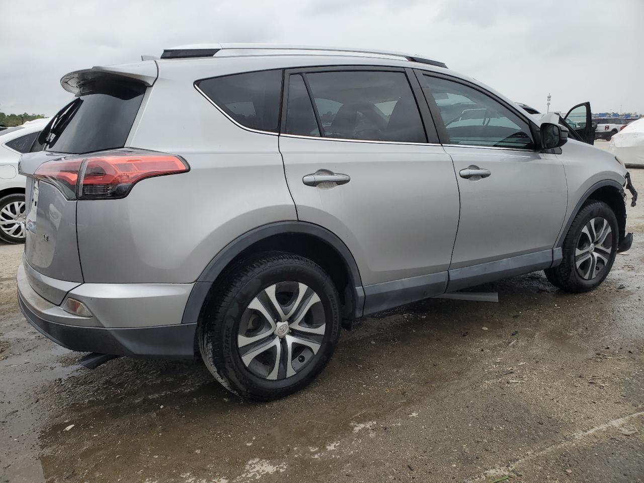 2T3ZFREV0GW256269 TOYOTA RAV4 2016