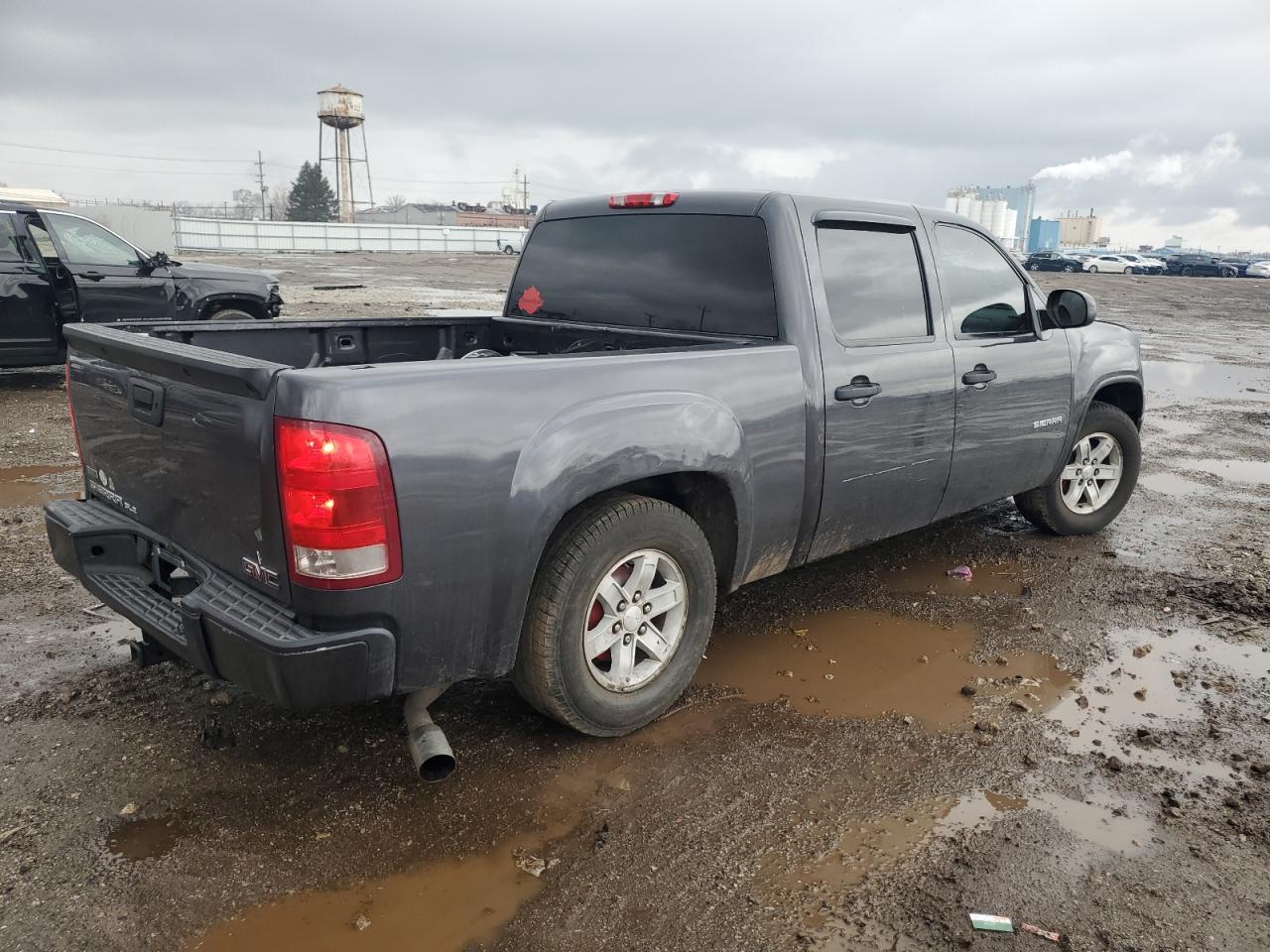 2011 GMC Sierra - Image 3