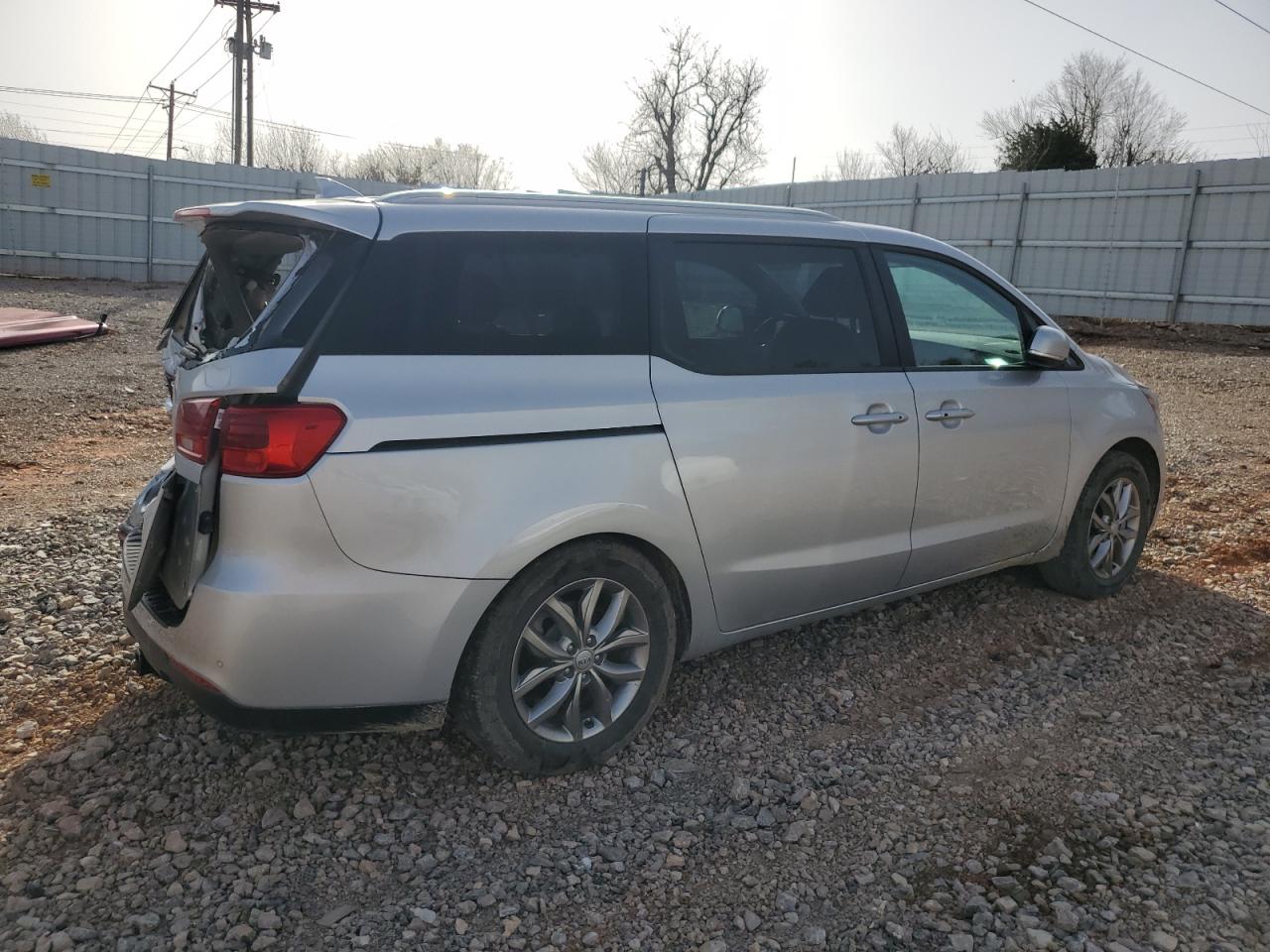 2021 Kia Sedona - Image 3