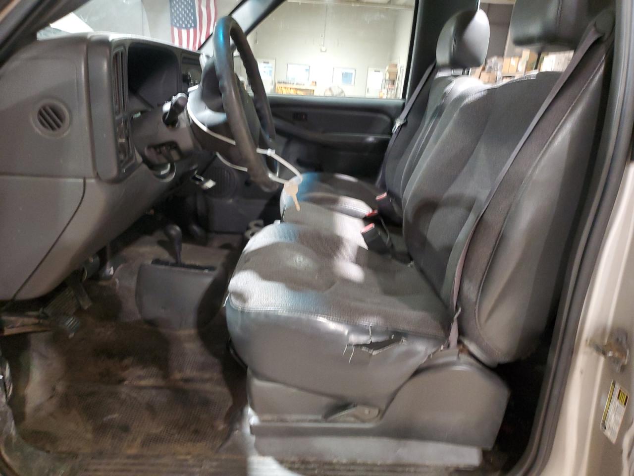 2005 Chevrolet Silverado - Image 7