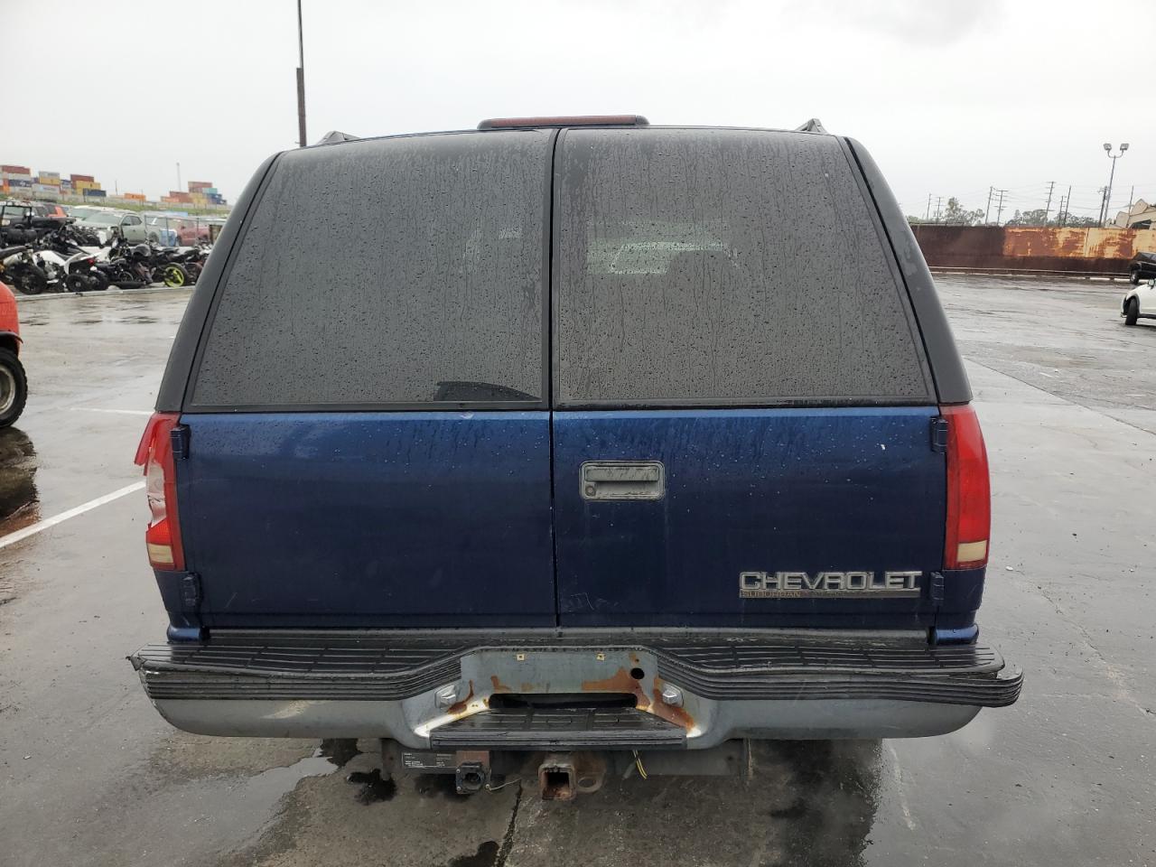 1999 Chevrolet Suburban C1500 VIN: 3GNEC16R6XG254396 Lot: 47893185