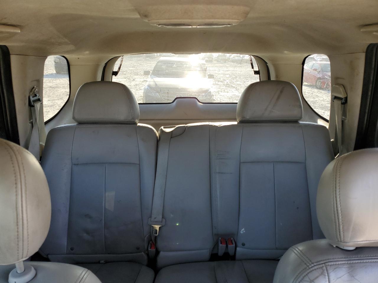 2008 GMC Envoy - Image 10