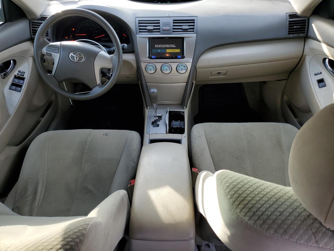 2009 Toyota Camry - Image 8