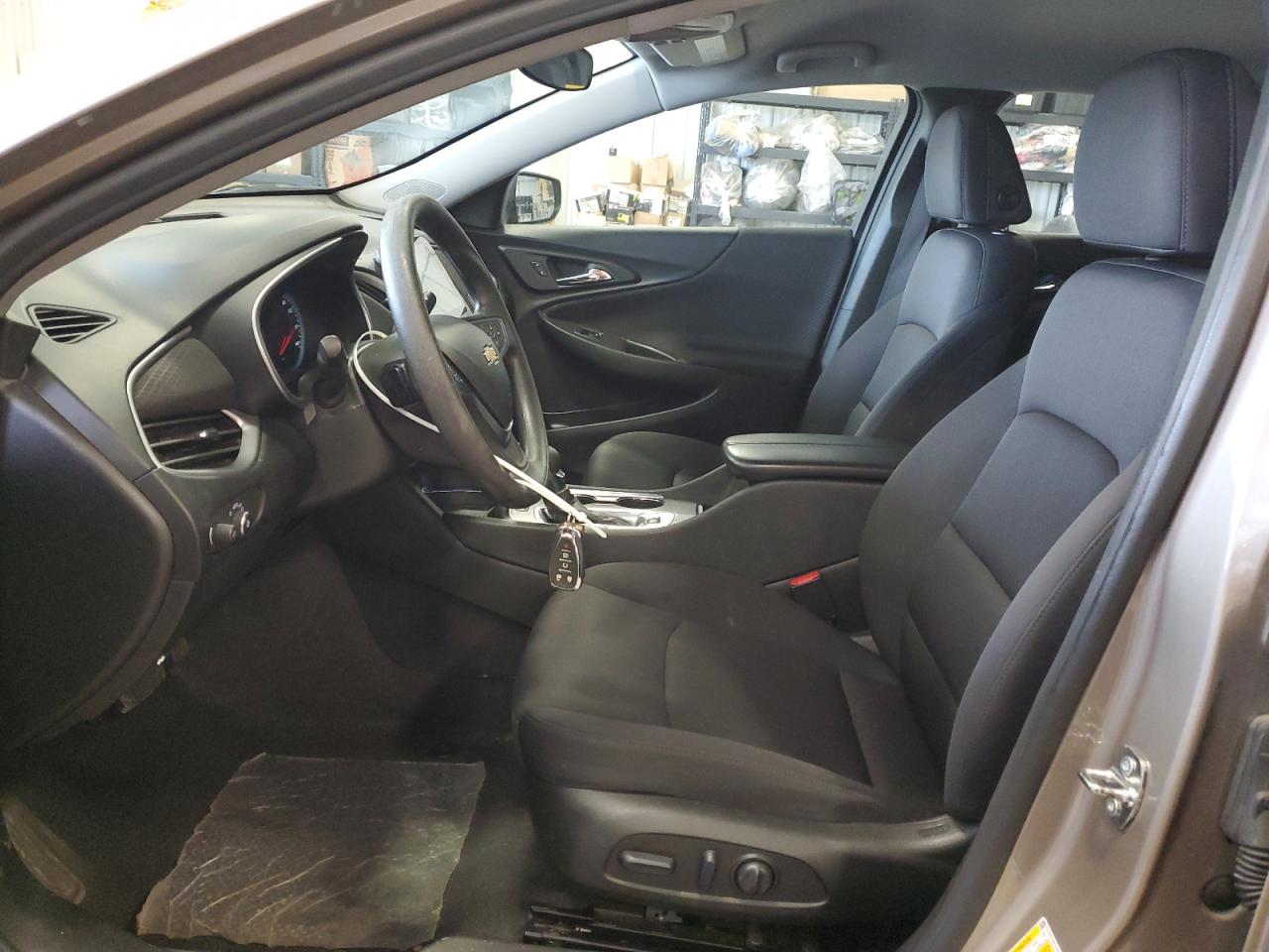 2023 Chevrolet Malibu - Image 7