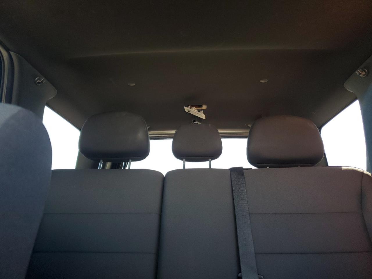 2010 Ford Escape - Image 10