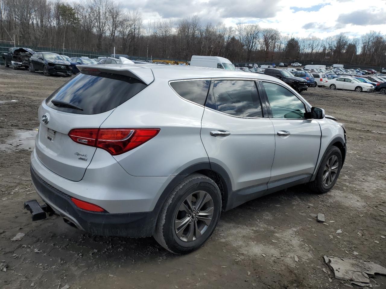 2013 Hyundai Santa Fe - Image 3