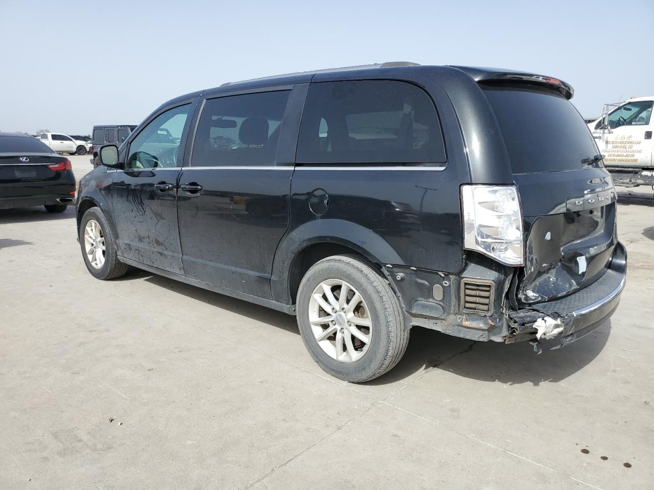 2018 Dodge Caravan - Image 2