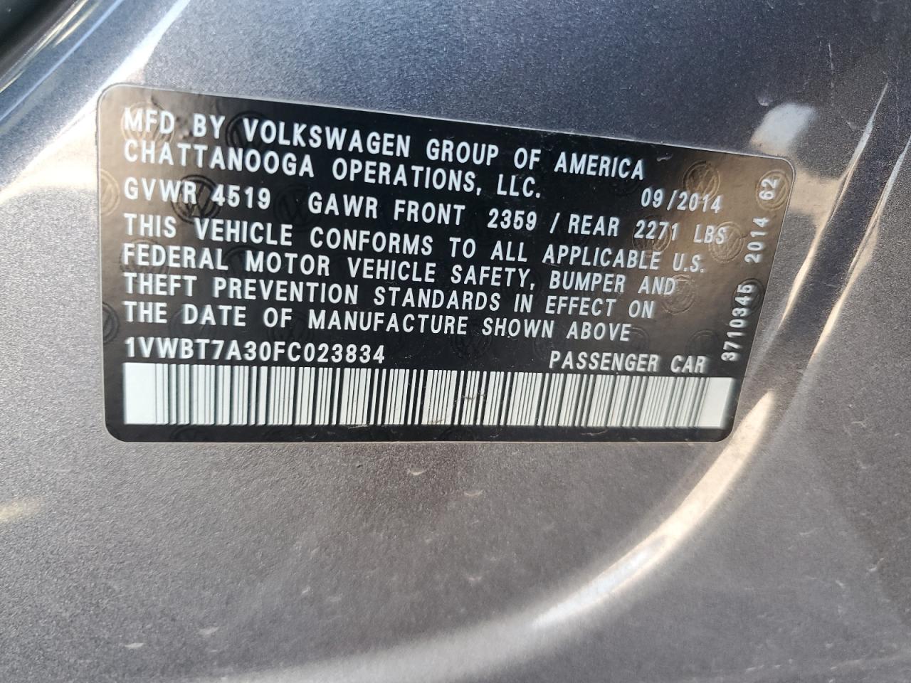 2015 Volkswagen Passat - Image 13