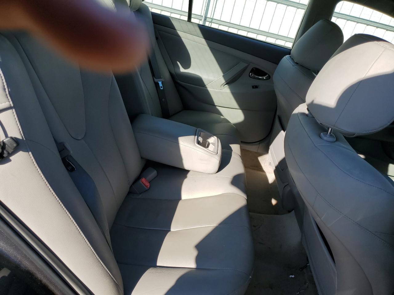 2011 Toyota Camry - Image 10