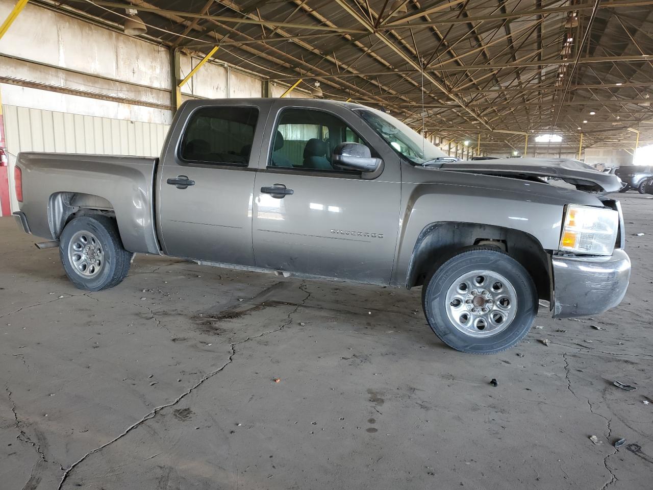 2013 Chevrolet Silverado - Image 4