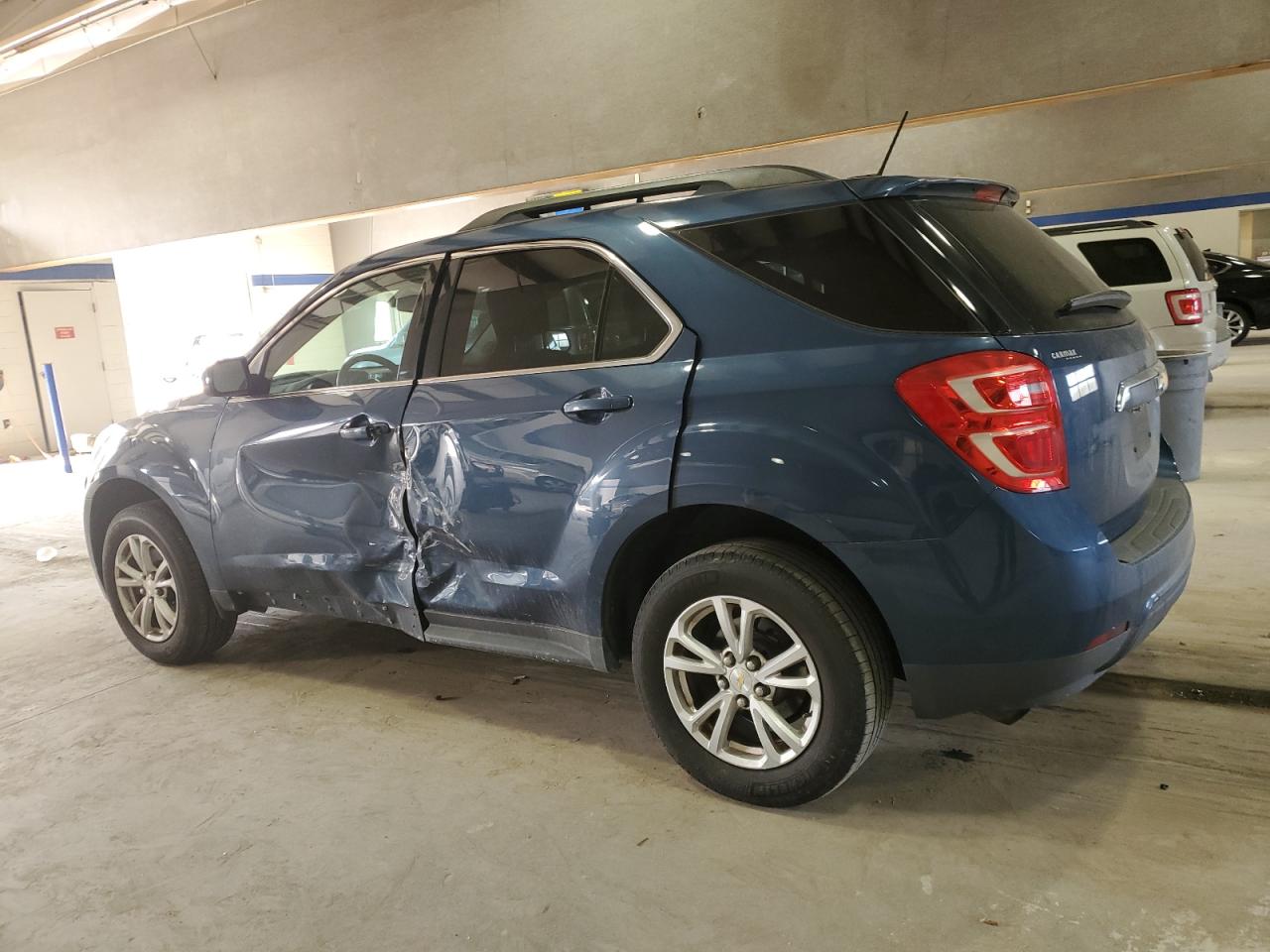 2016 Chevrolet Equinox - Image 2