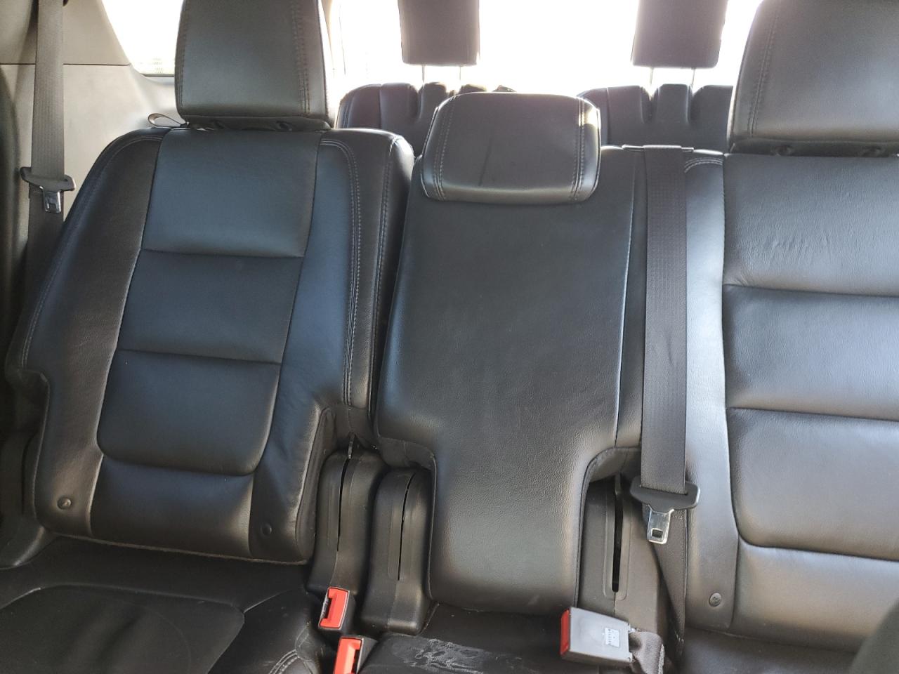 2014 Ford Explorer - Image 10