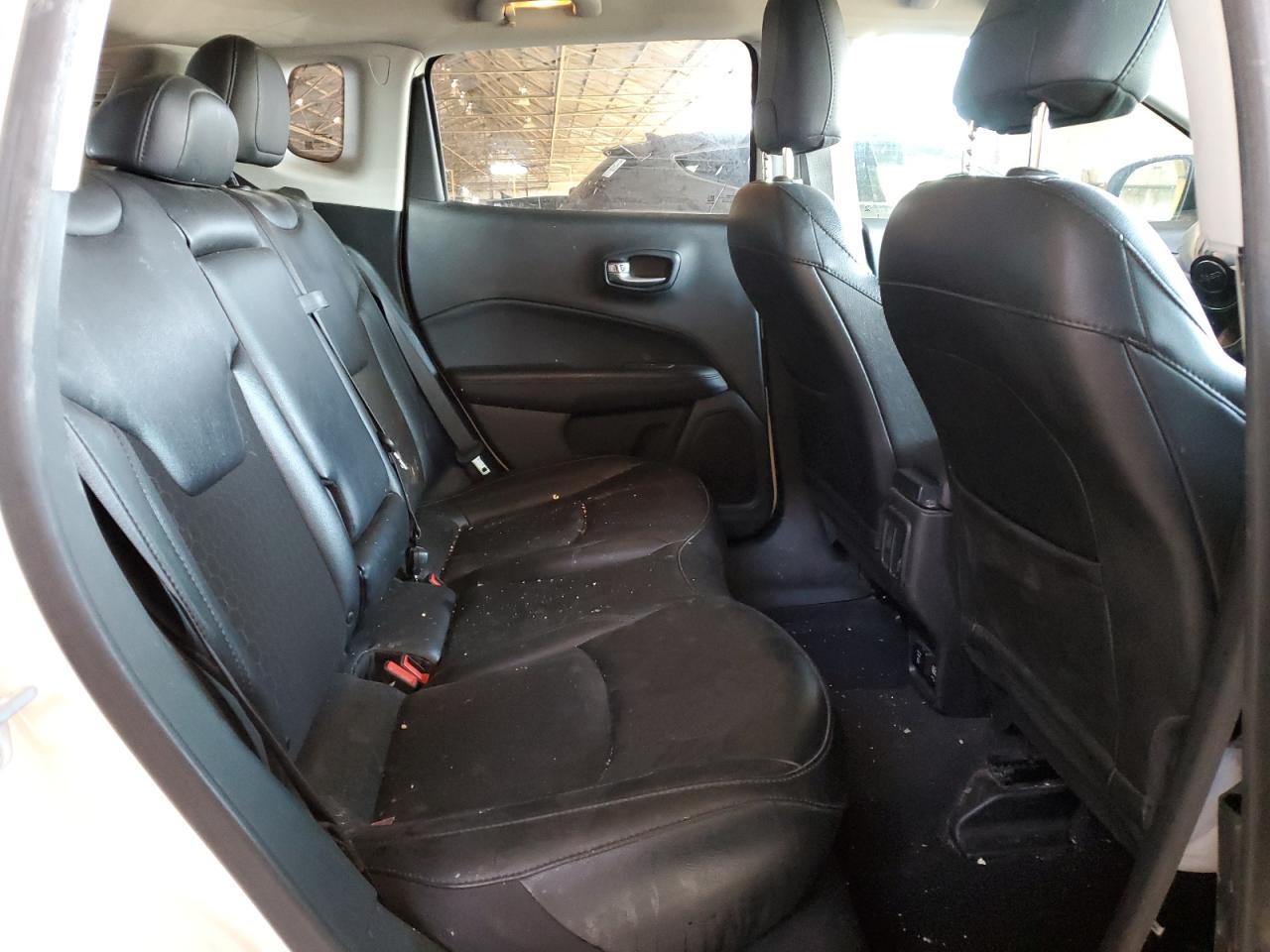 2020 Jeep Compass - Image 11