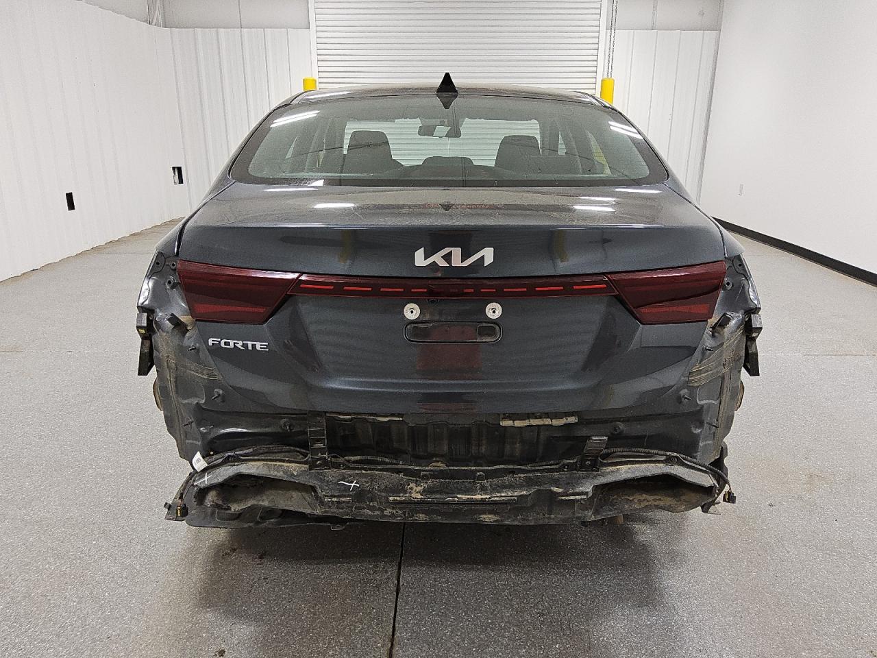 2023 Kia Forte - Image 6