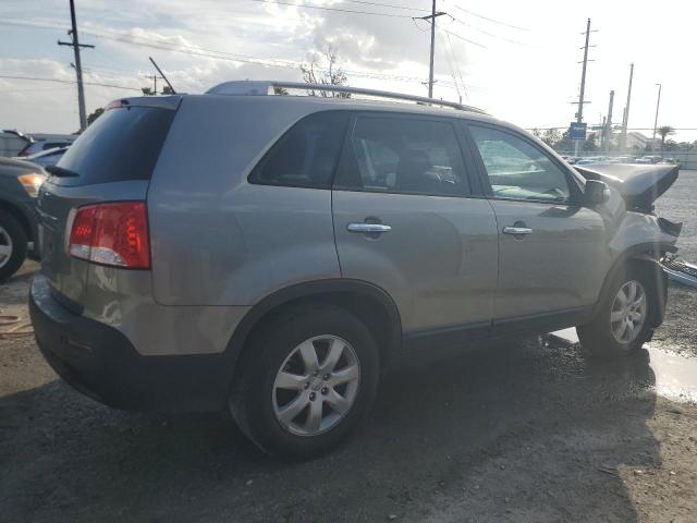  KIA SORENTO 2012 Szary