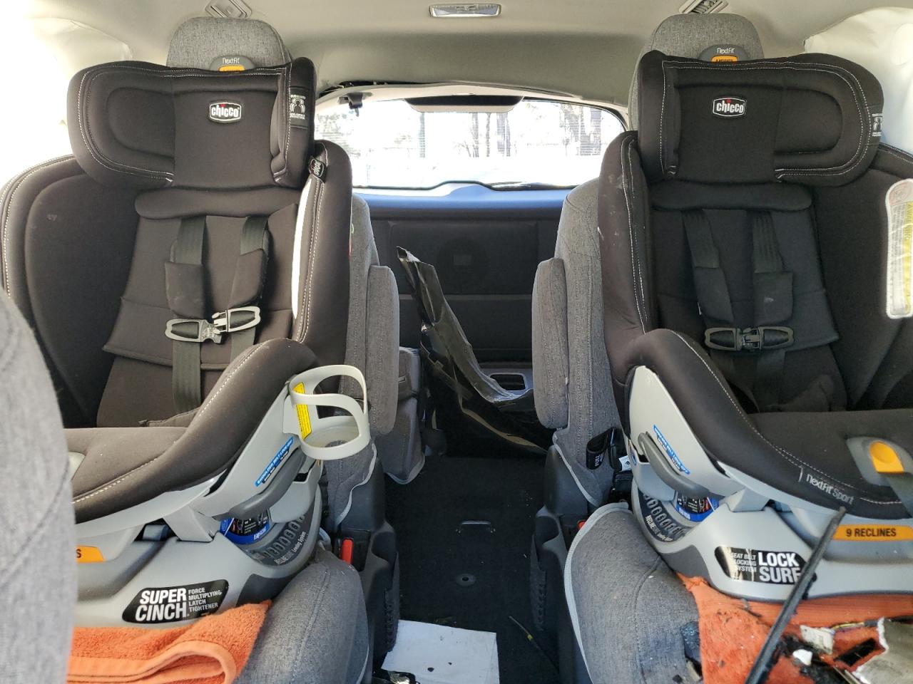 2022 Toyota Sienna - Image 10