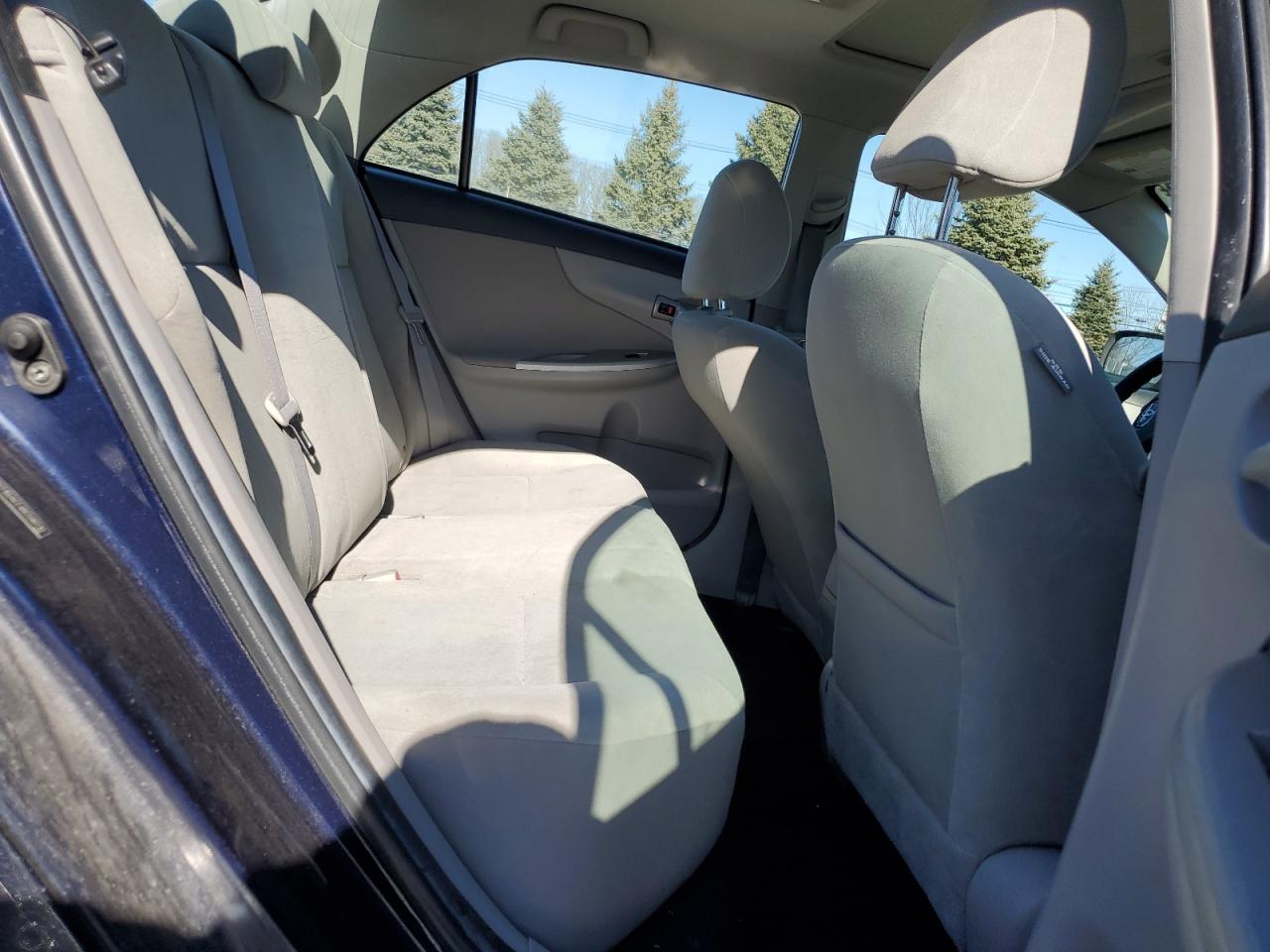 2011 Toyota Corolla - Image 10