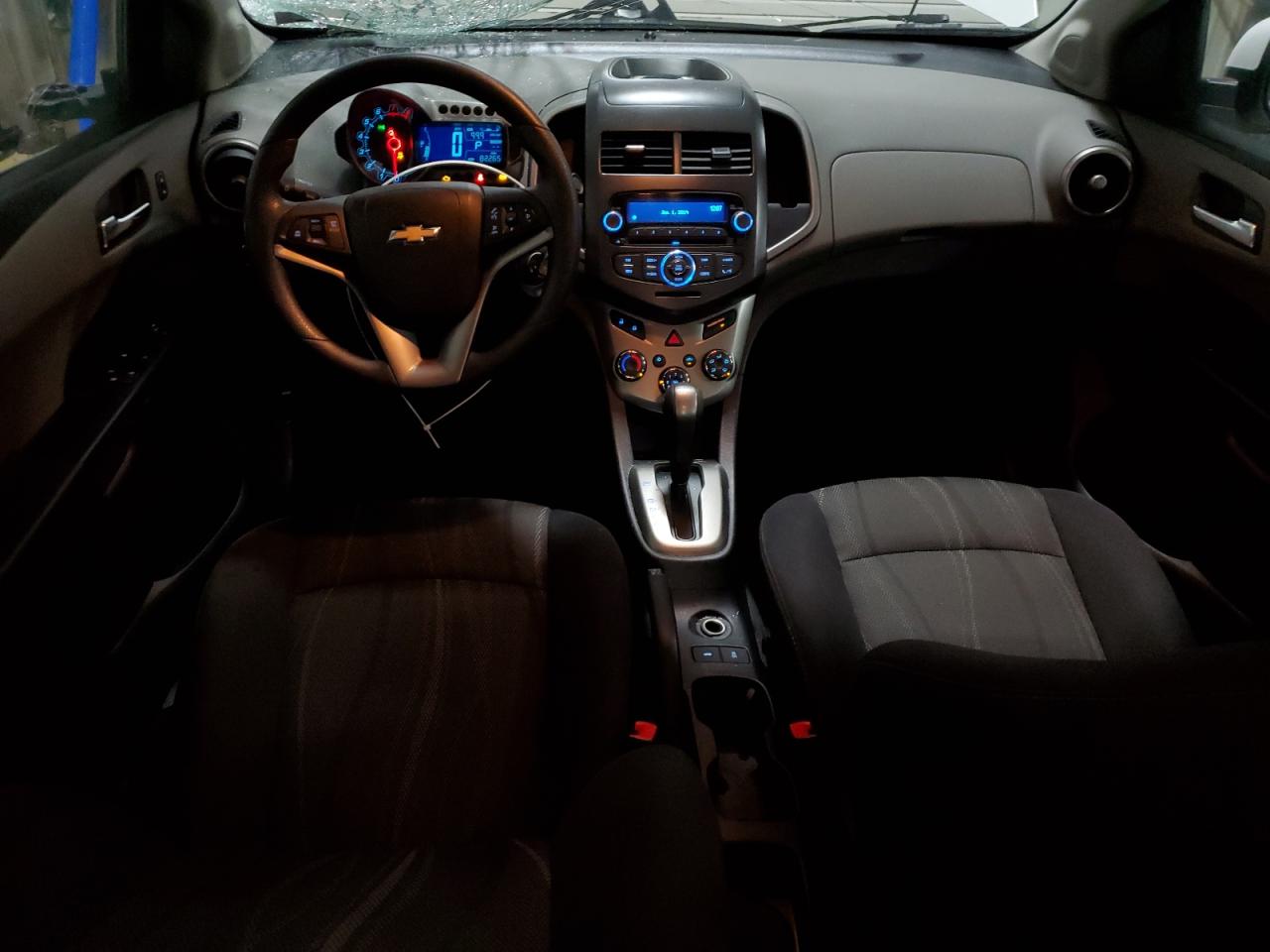 2015 Chevrolet Sonic - Image 8