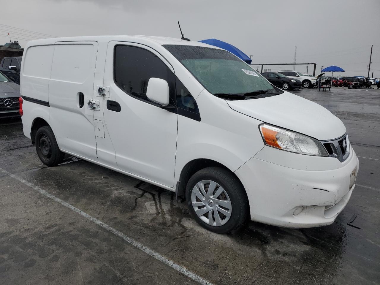 2015 Nissan NV - Image 4