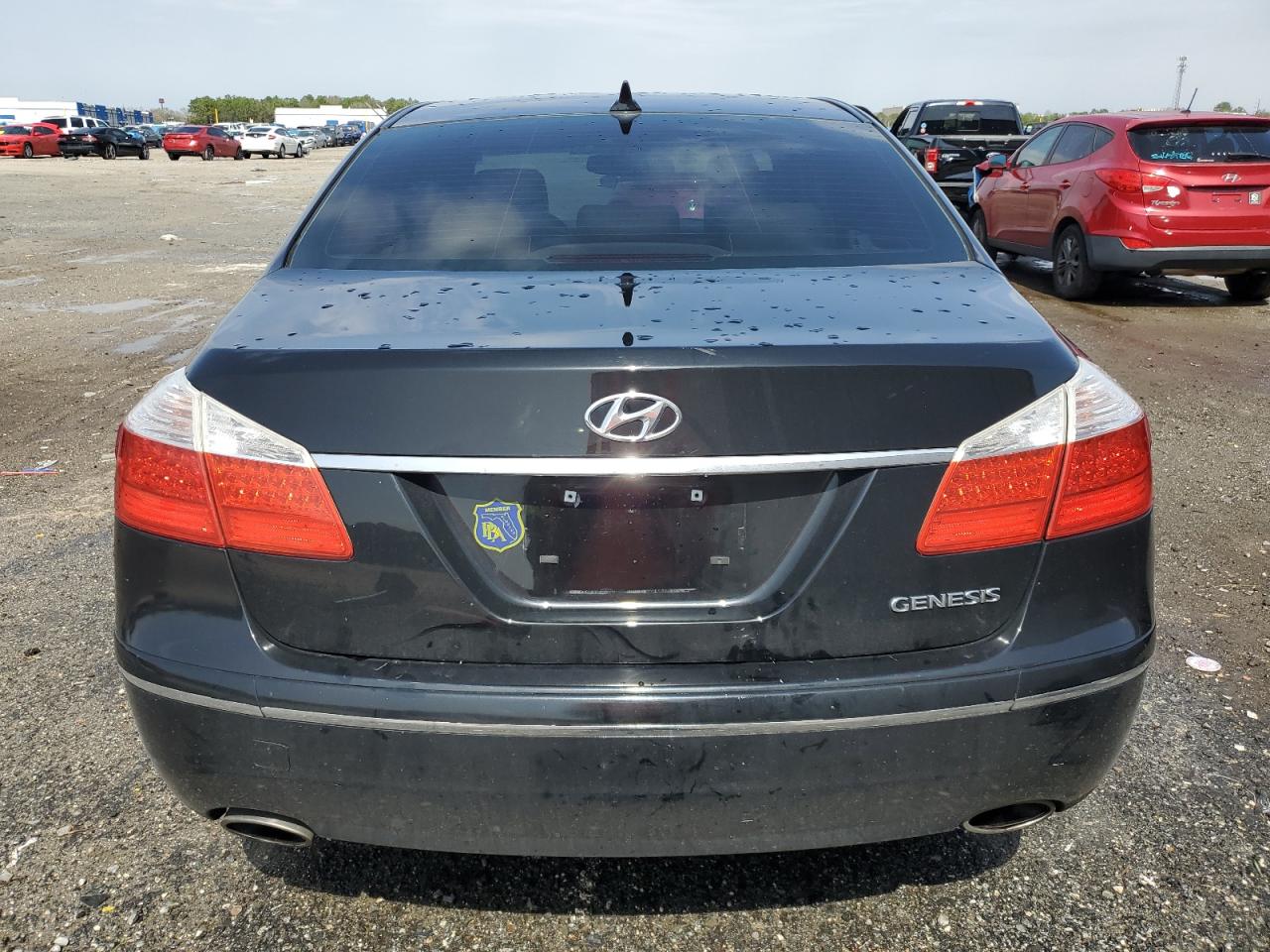 2011 Hyundai Genesis - Image 6