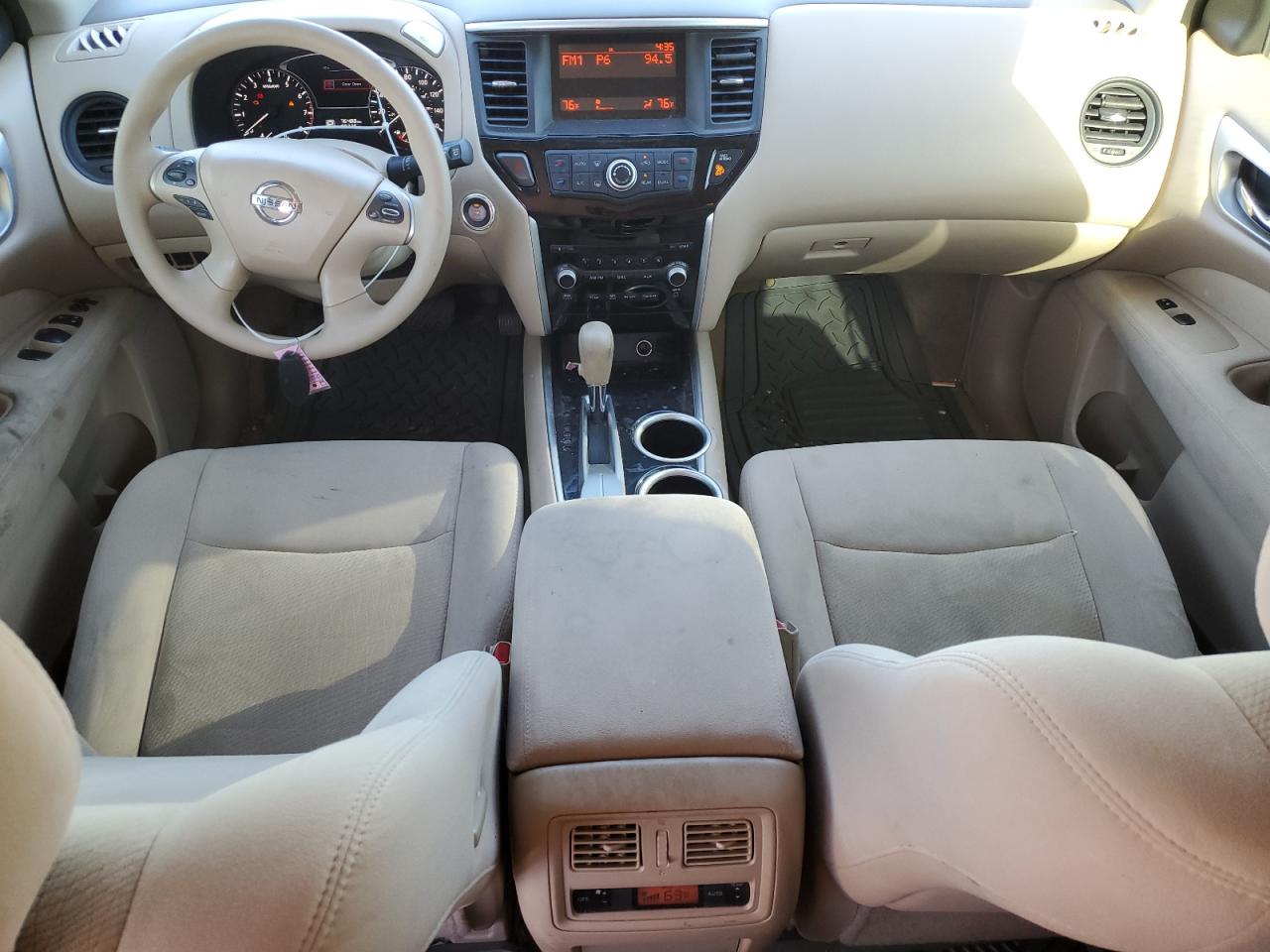 2015 Nissan Pathfinder - Image 8