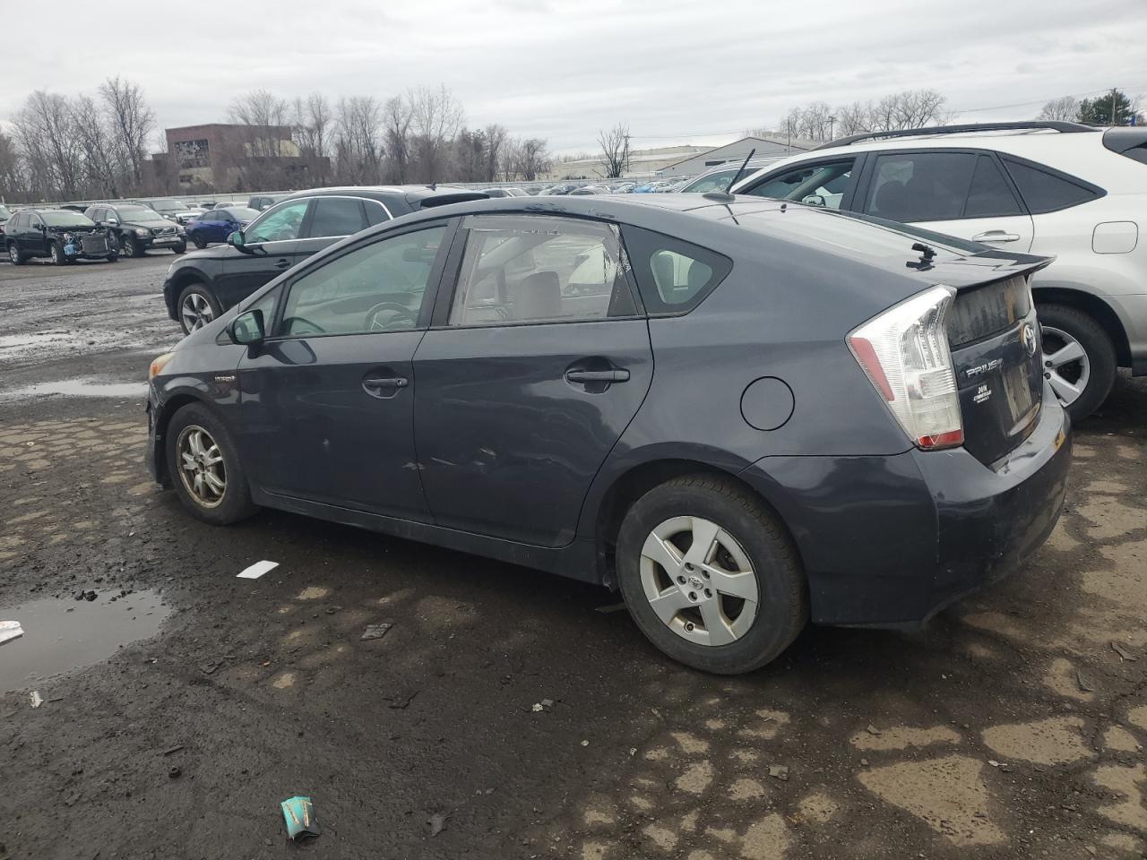 2010 Toyota Prius - Image 2