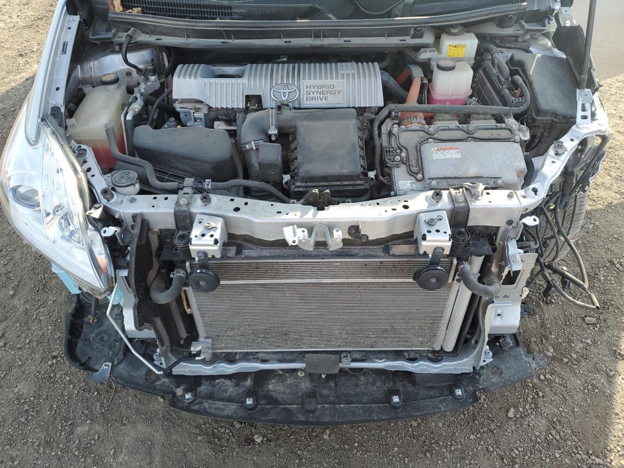 2012 Toyota Prius - Image 11