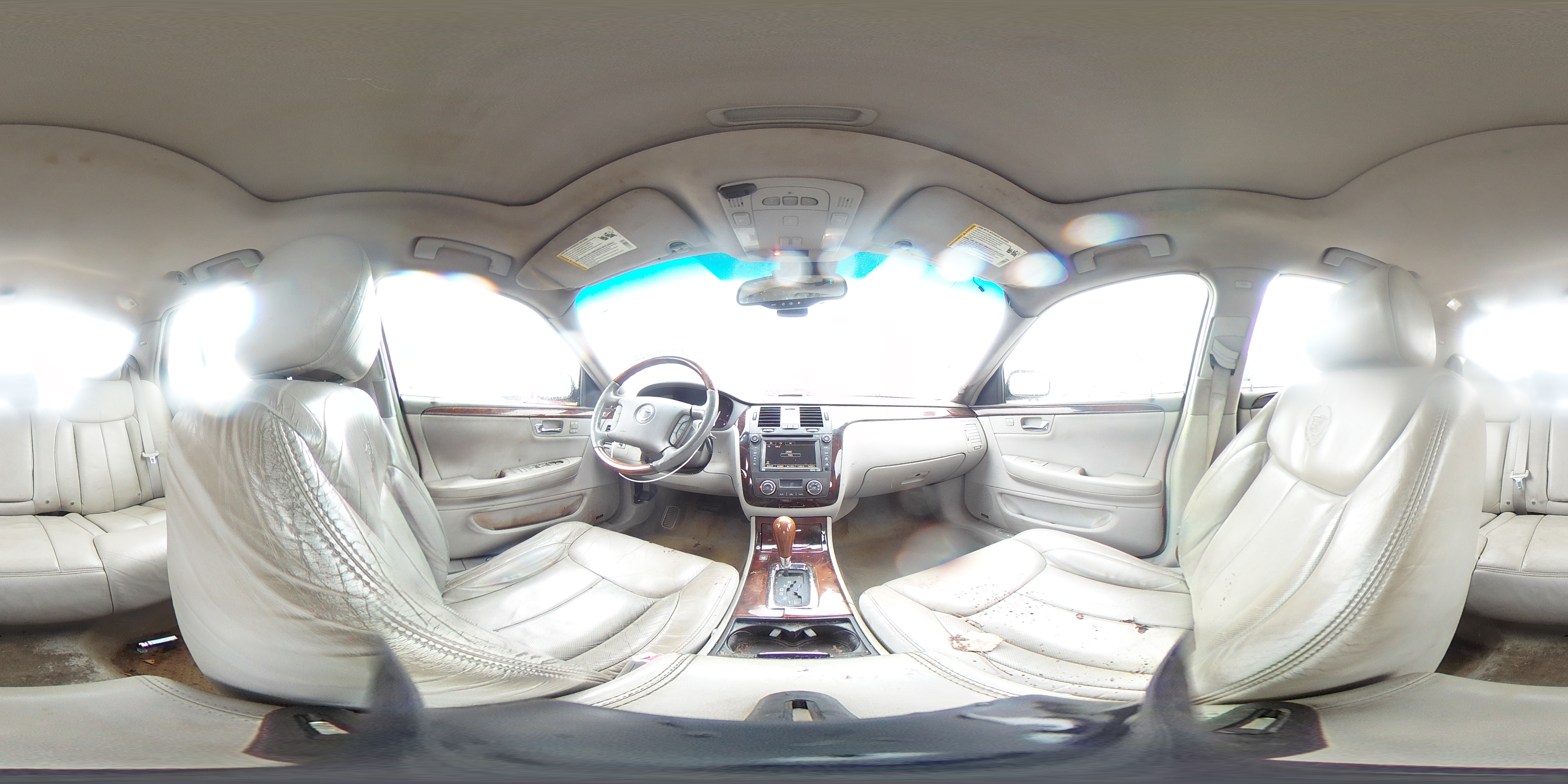 2006 Cadillac DTS - Image 12