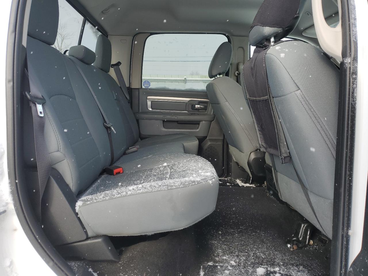 2017 RAM 2500 - Image 10