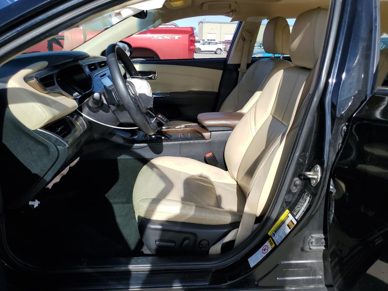 2015 Toyota Avalon - Image 7