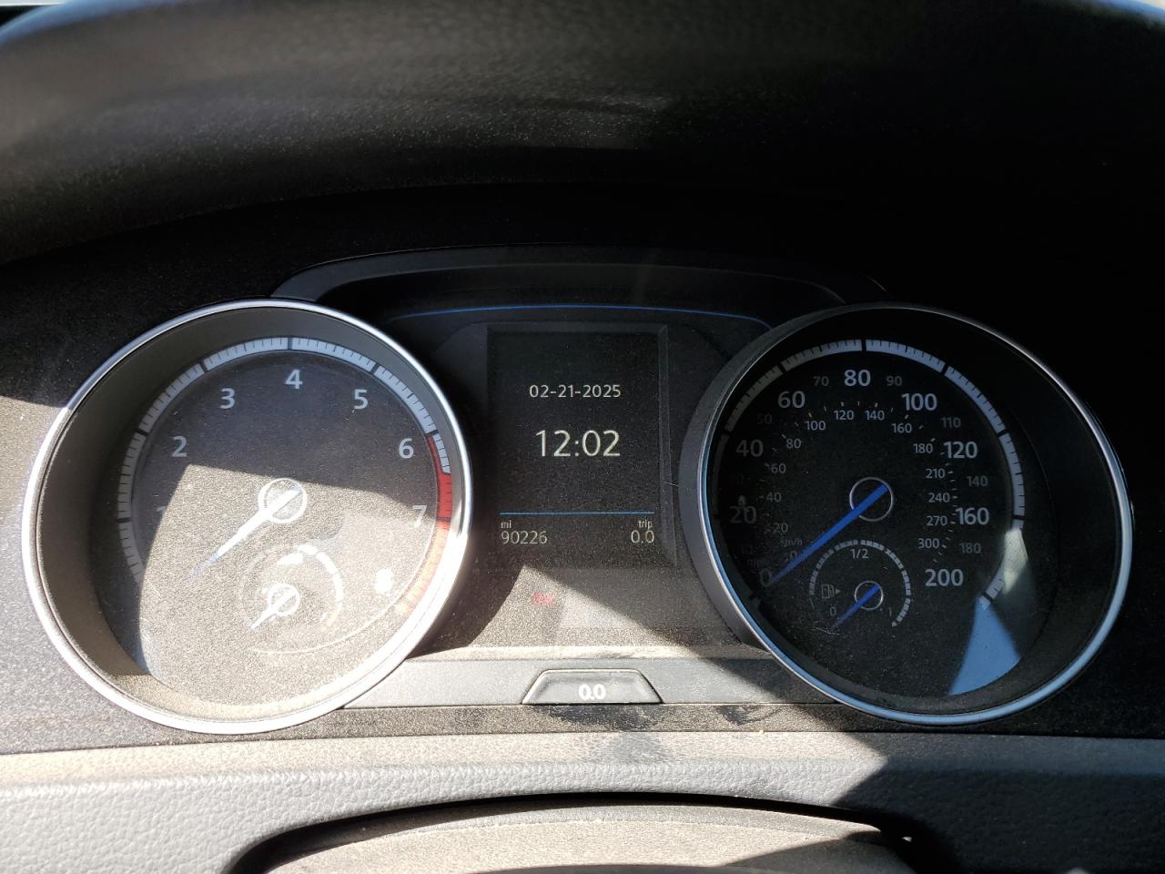 2017 Volkswagen Golf - Image 9