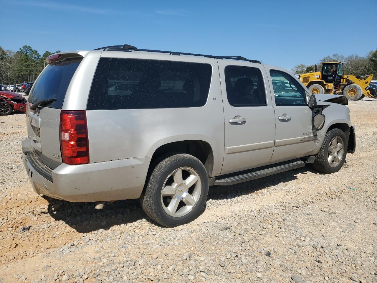 2009 Chevrolet Suburban - Image 3