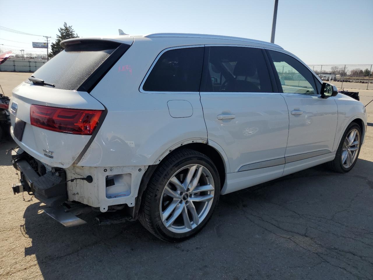 2018 Audi Q7 - Image 3