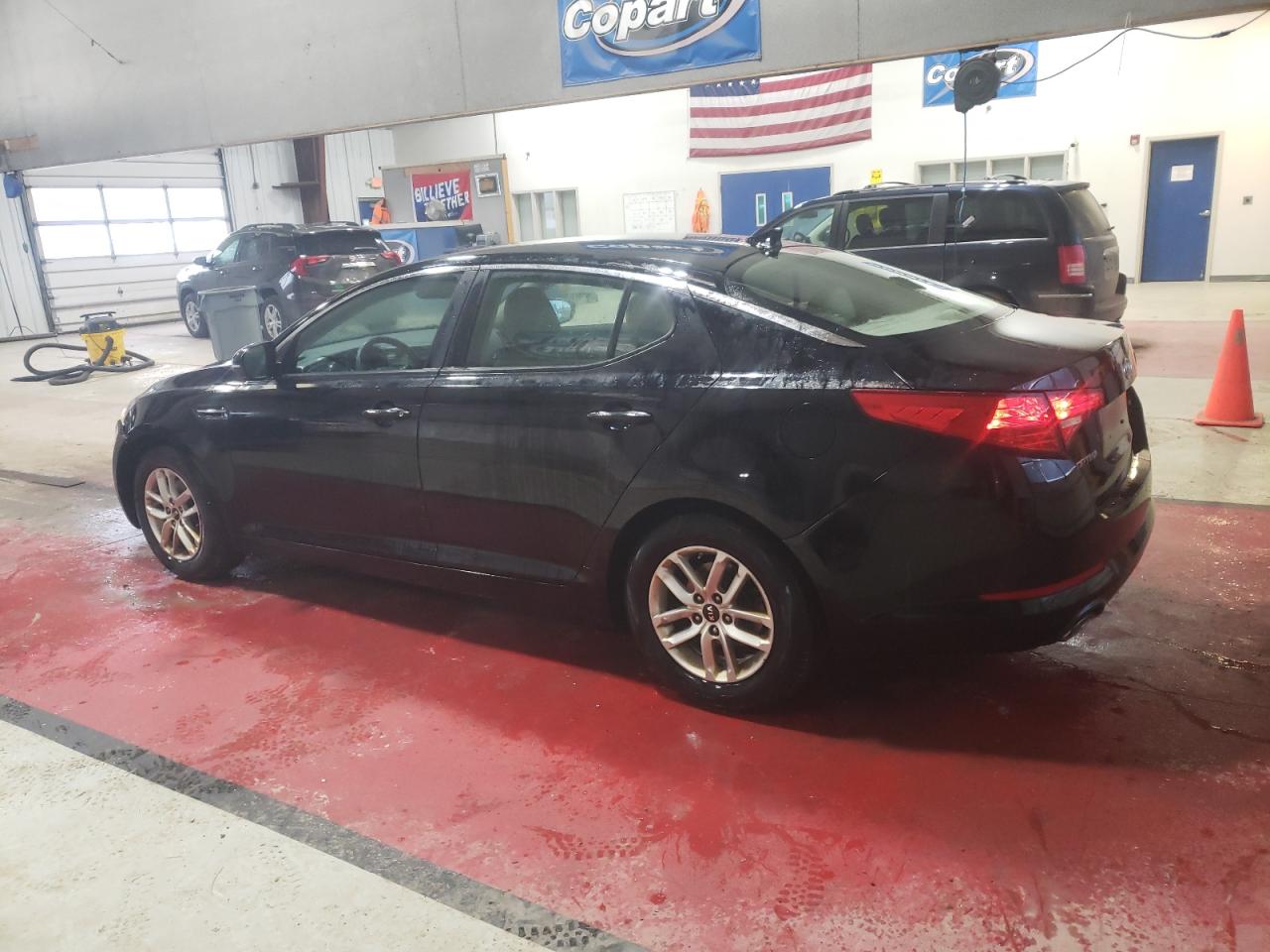2011 Kia Optima - Image 2