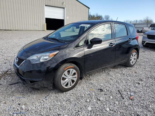  NISSAN VERSA 2018 Czarny