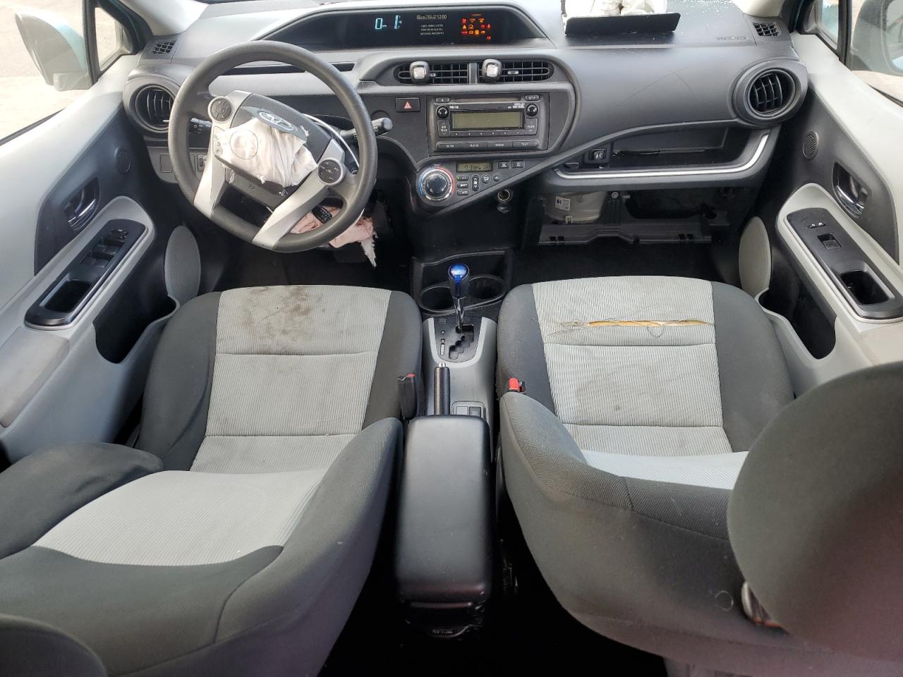 2014 Toyota Prius C VIN: JTDKDTB33E1060281 Lot: 51103925