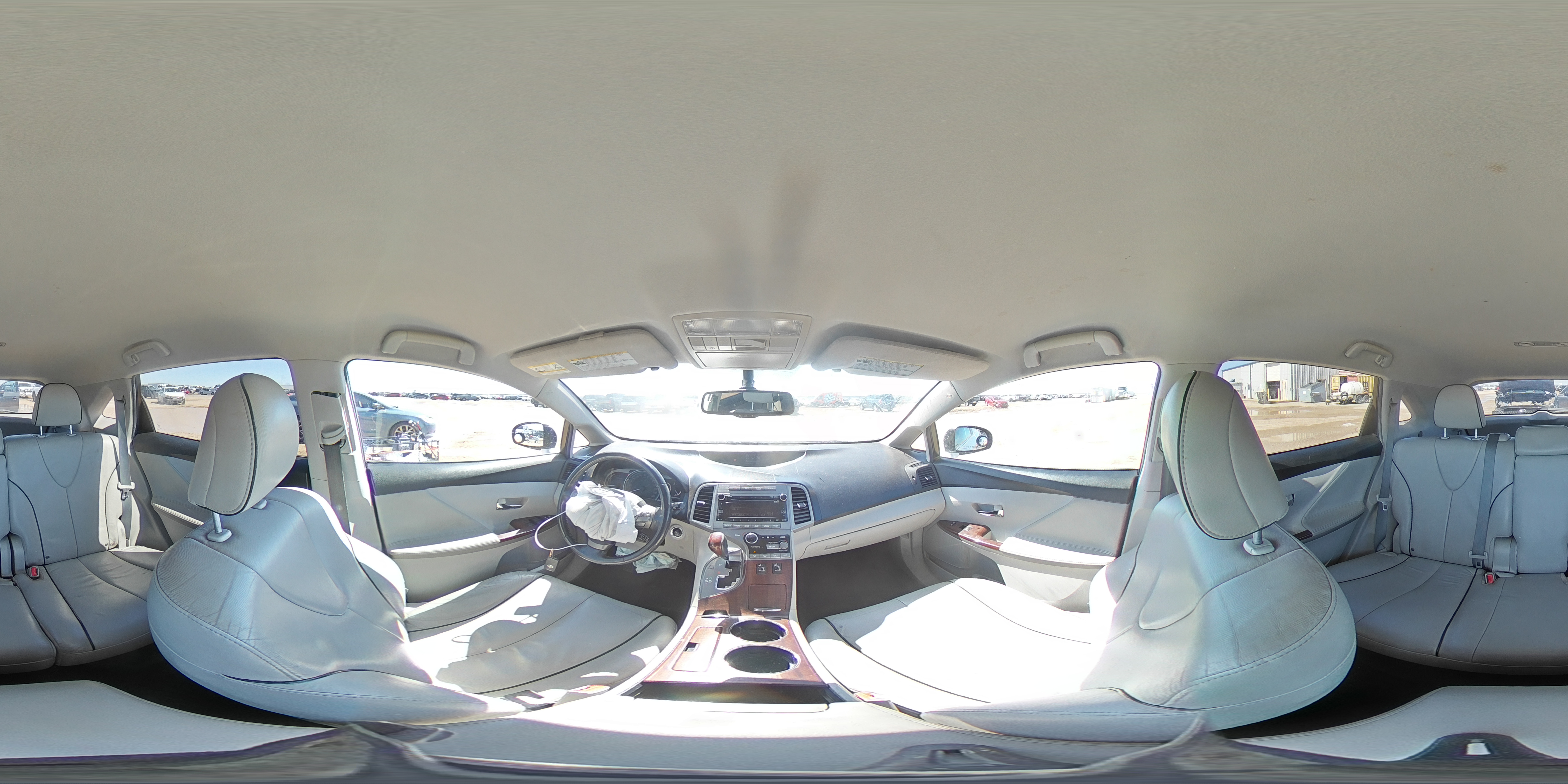 2012 Toyota Venza - Image 13