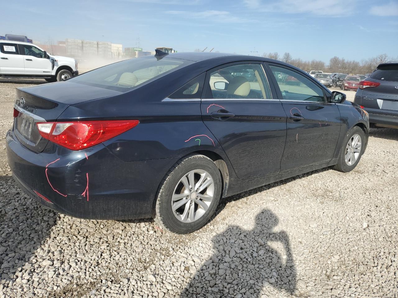 2013 Hyundai Sonata - Image 3
