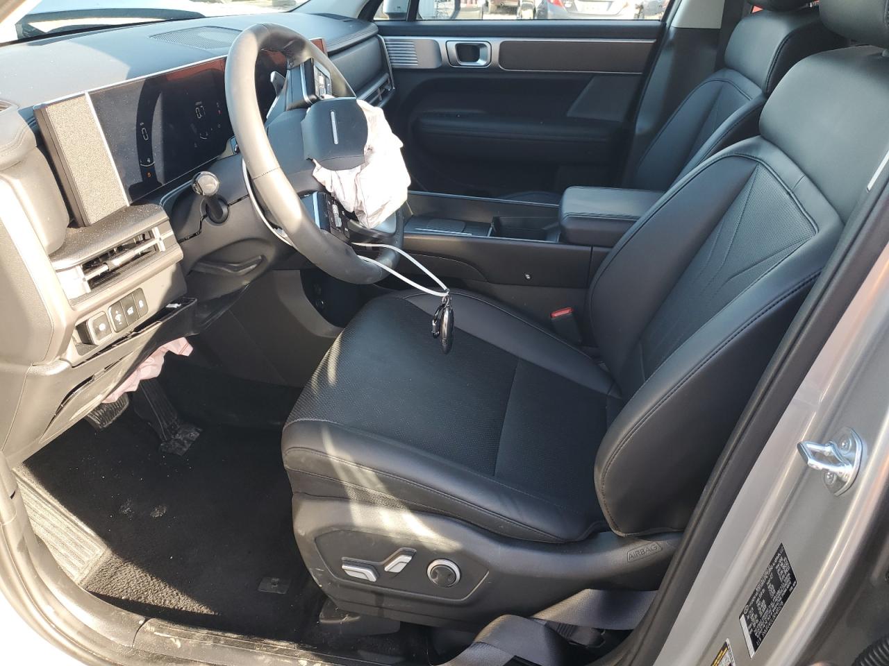 2024 Hyundai Santa Fe - Image 7