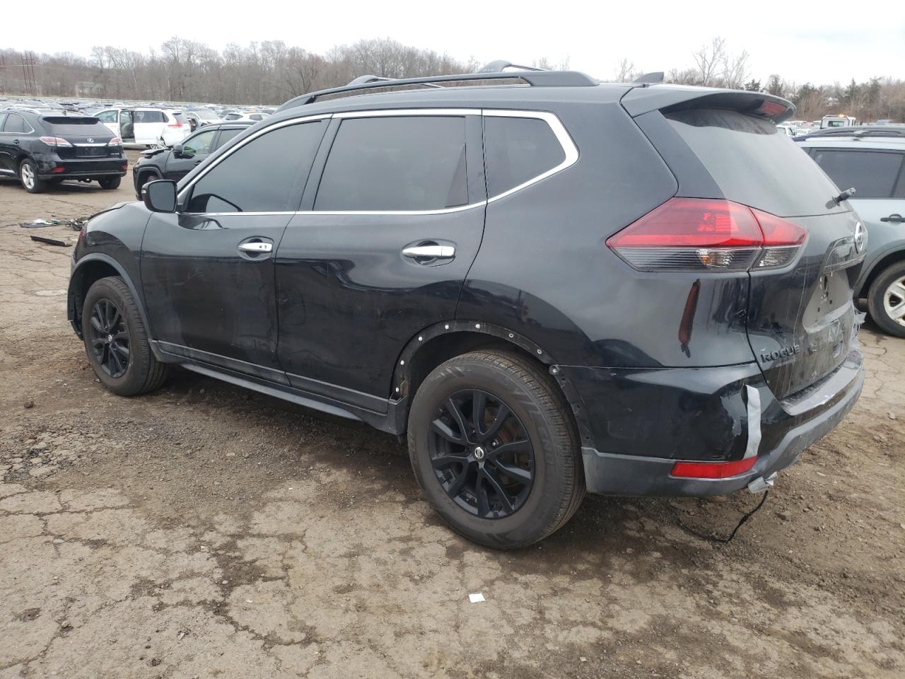 5N1AT2MV1JC753562 NISSAN ROGUE 2018