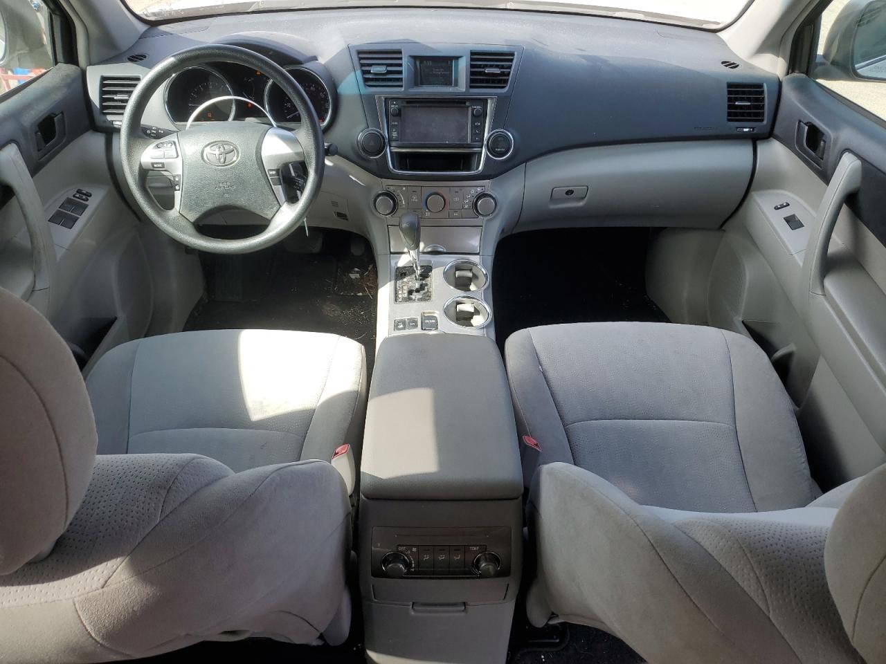 2013 Toyota Highlander - Image 8