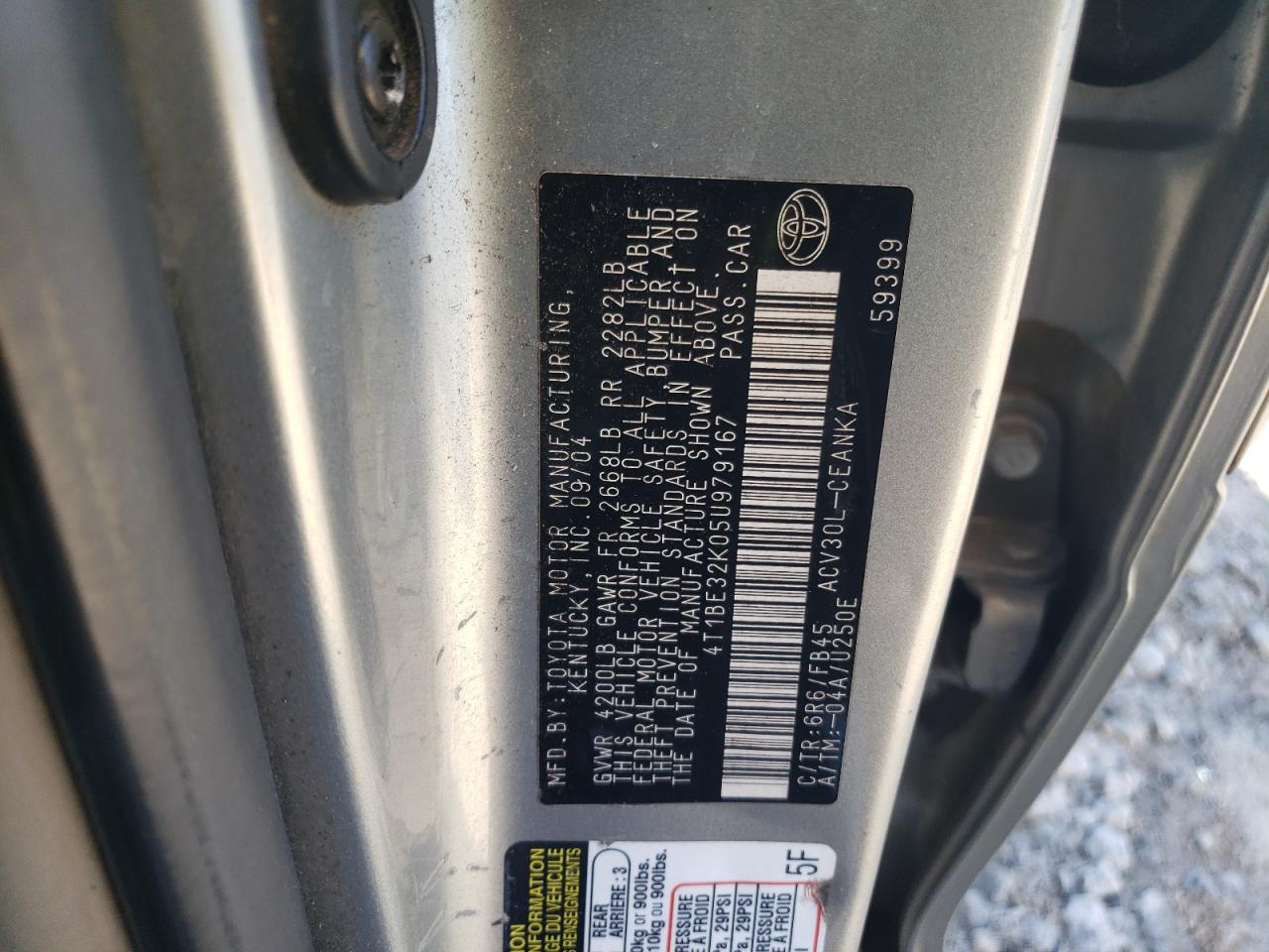 2005 Toyota Camry - Image 12