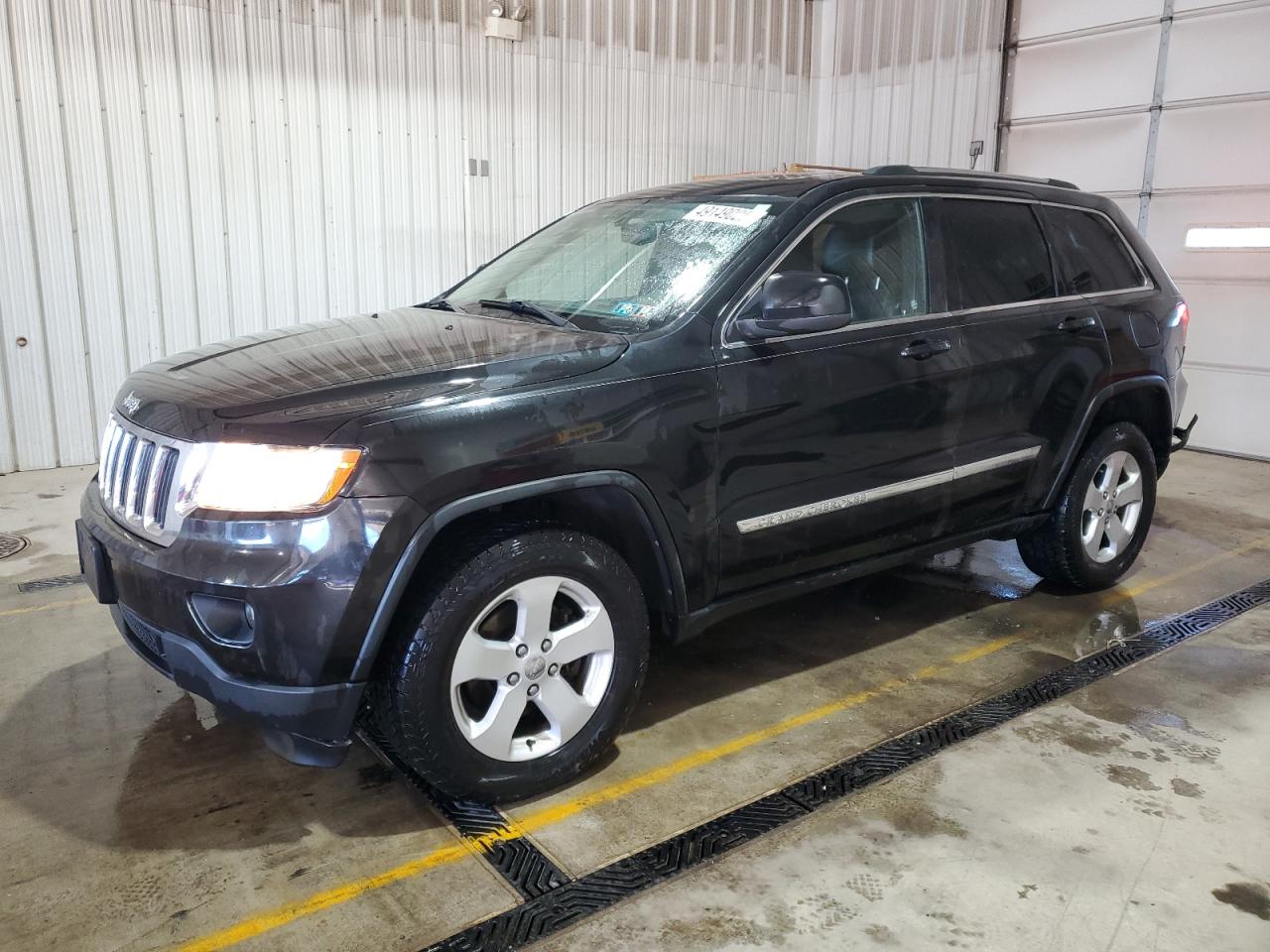 2013 Jeep Grand Cherokee - Image 1