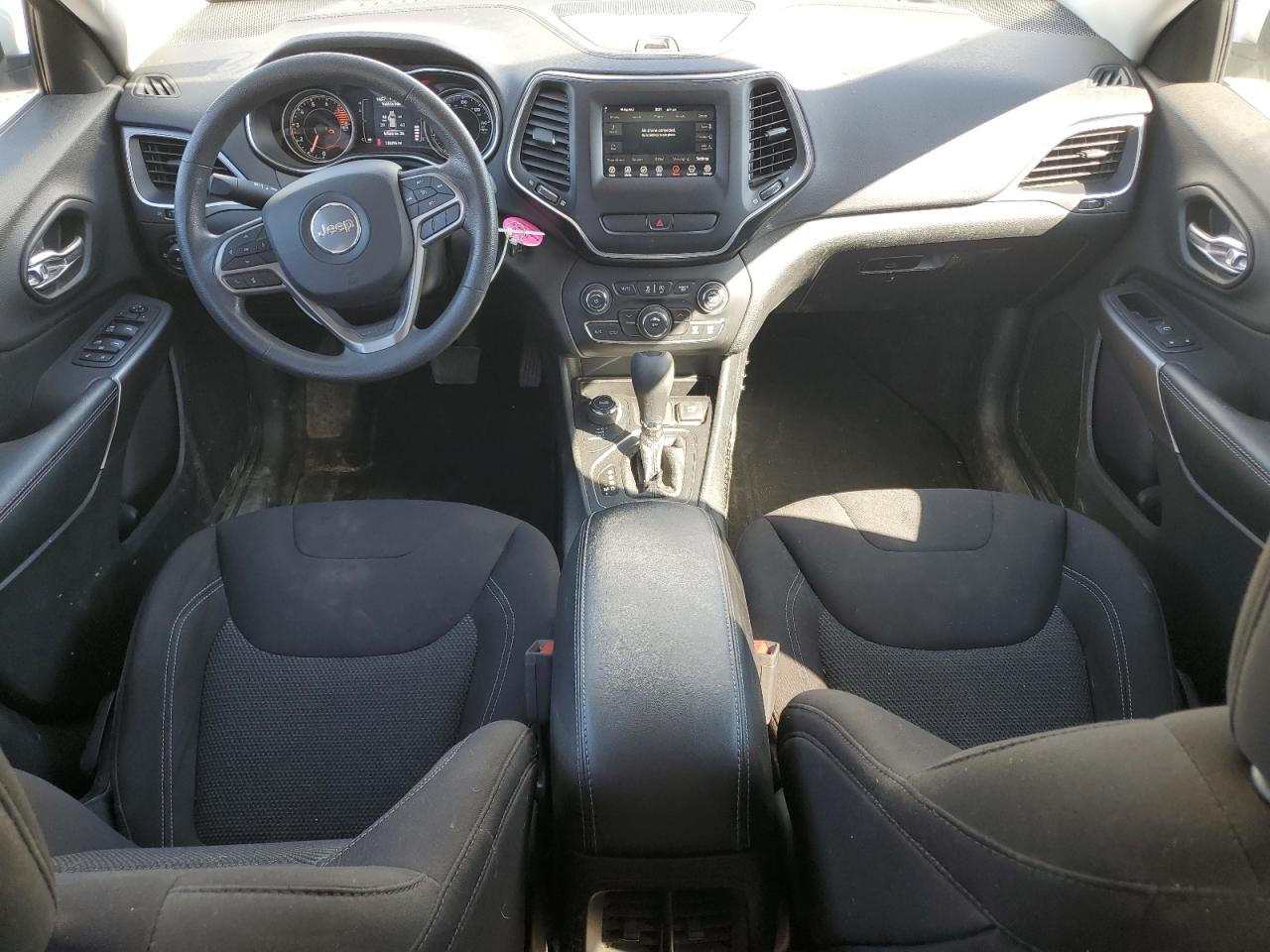 2019 Jeep Grand Cherokee - Image 8
