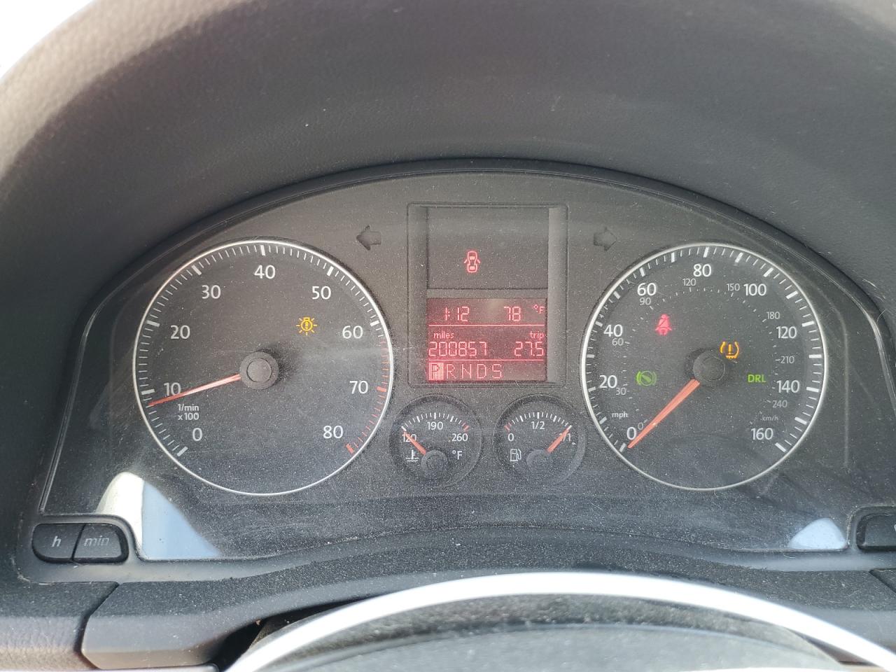 2009 Volkswagen Golf - Image 9