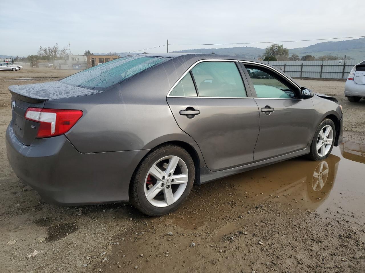 2014 Toyota Camry - Image 3
