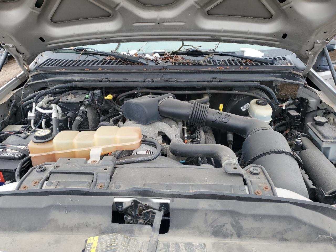 2005 Ford Excursion - Image 12