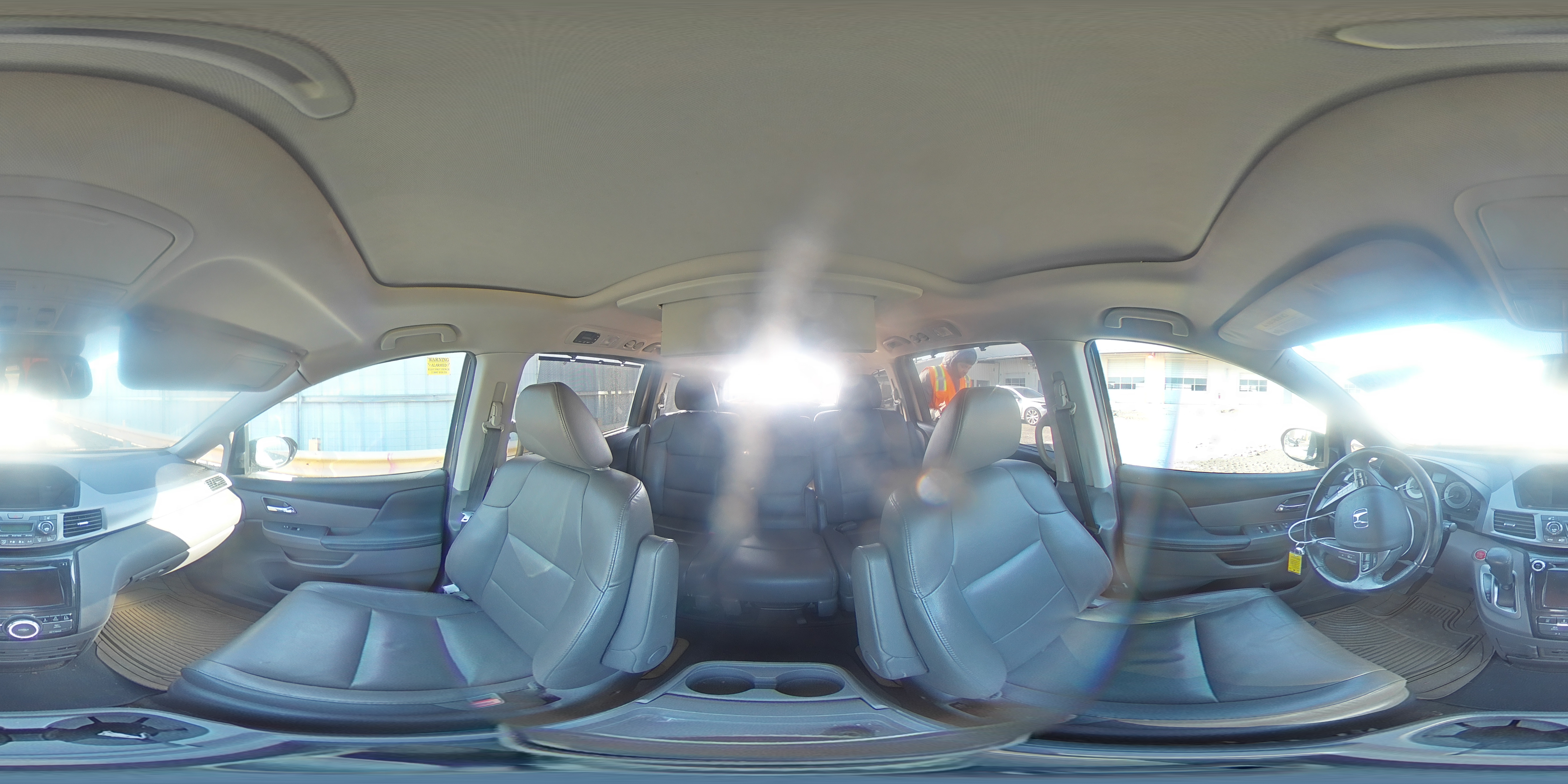 2014 Honda Odyssey - Image 14
