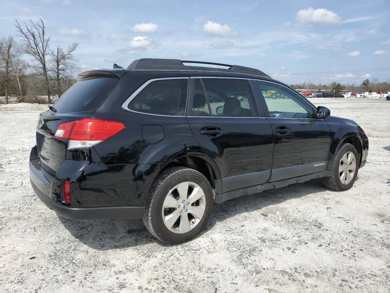 2012 Subaru Outback - Image 3