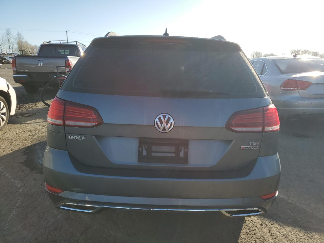 2018 Volkswagen Golf Sportwagen S VIN: 3VW117AU5JM752378 Lot: 47992025